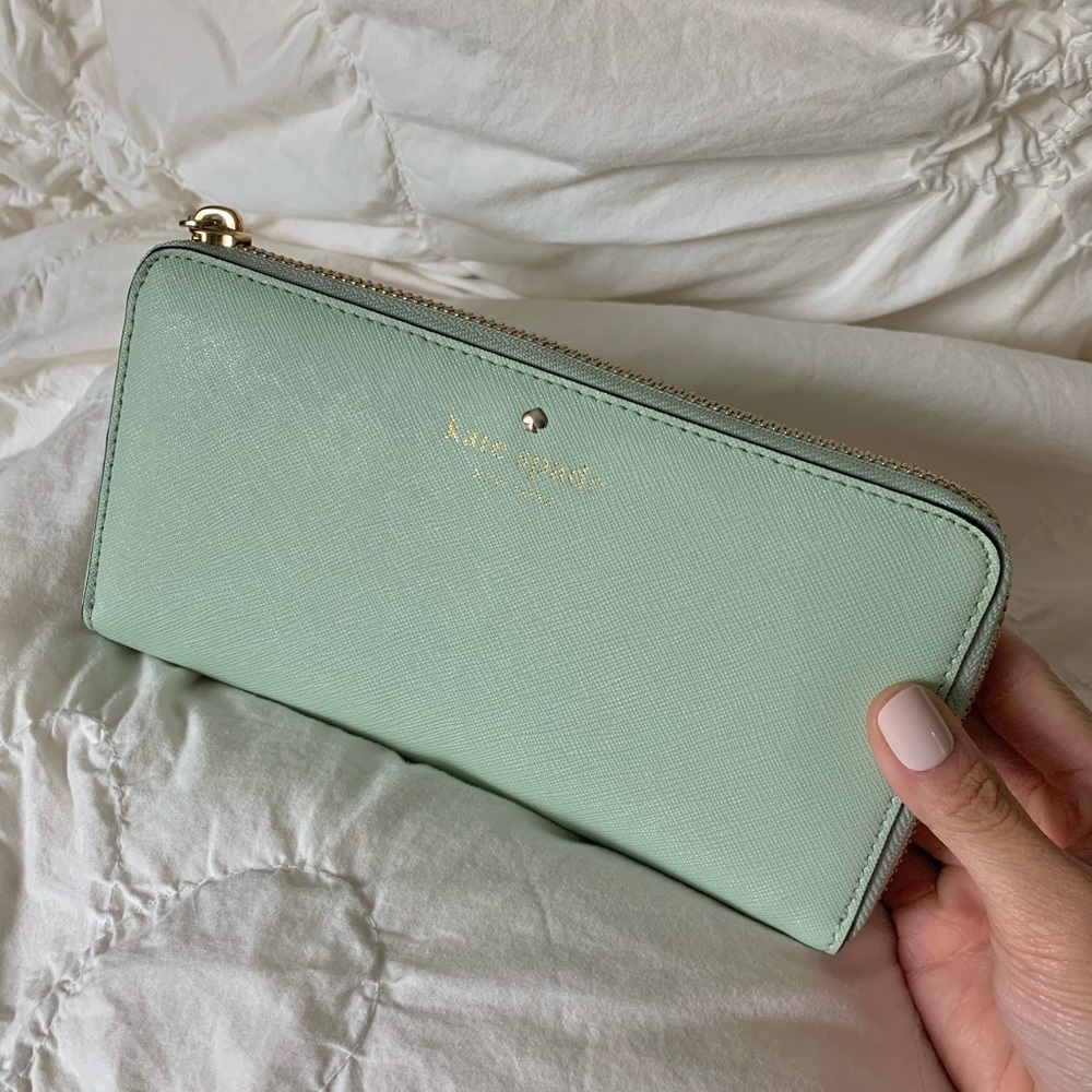 Kate spade Cameron street Lacey large wallet
